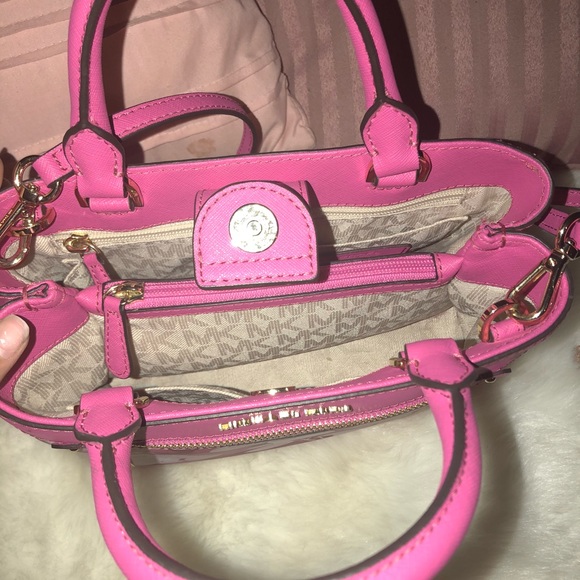 Pink & White Floral Michael Kors Handbag - Picture 2 of 4